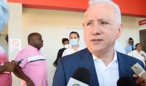 Senador advierte conflicto en Ucrania afectará precios de combustibles