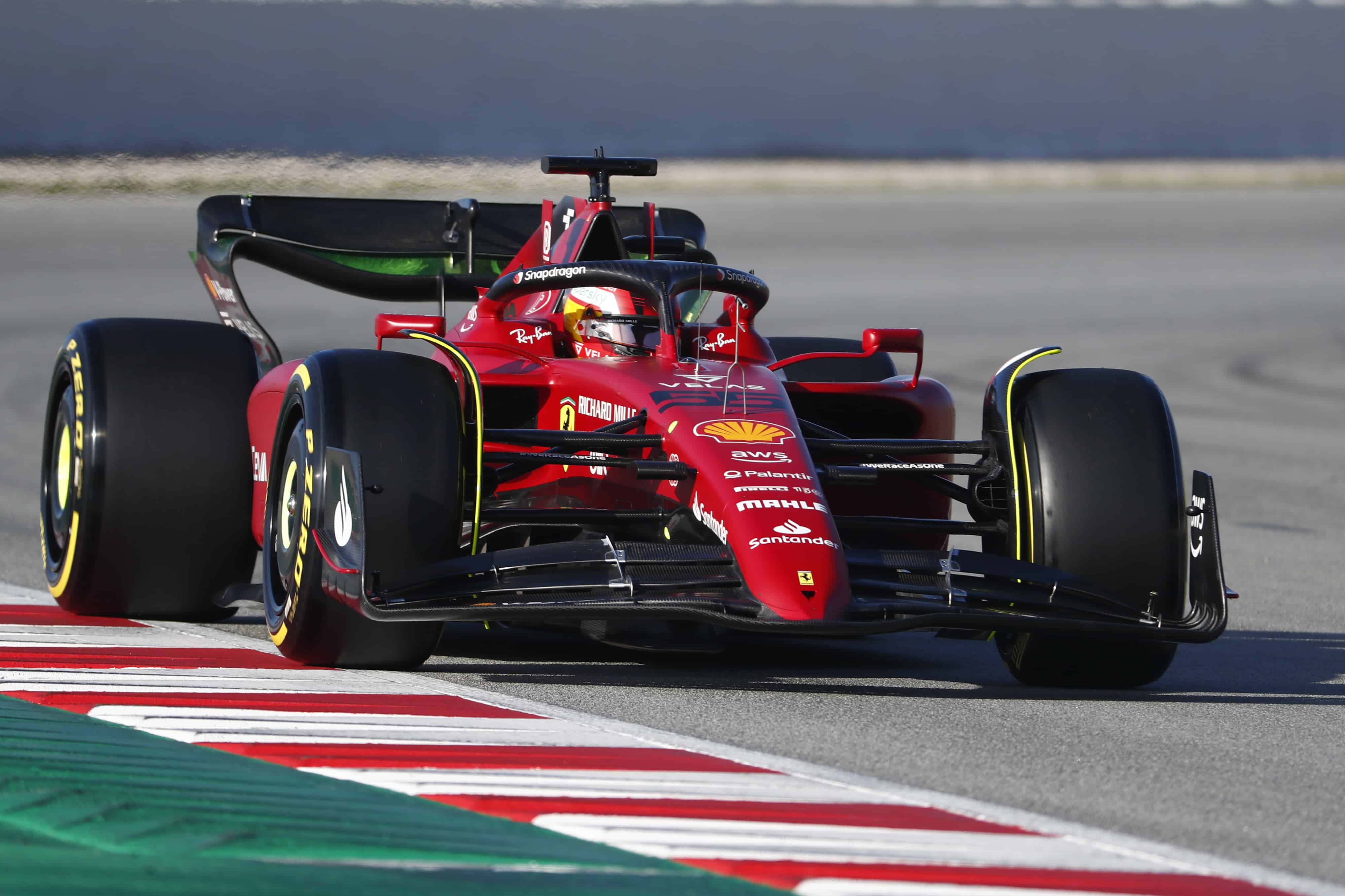 El piloto Carlos Sainz en su Ferrari, el 23 de febrero del 2022, en el primer ensayo para la F1 de la campaña.