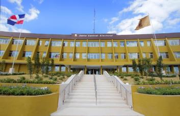 JCE crea comisión para investigar denuncia sobre supuesta presión del PRM a alcaldes de la oposición