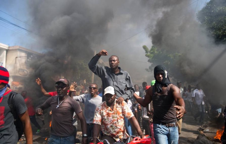 La Policía haitiana investigará la muerte de un periodista durante protesta