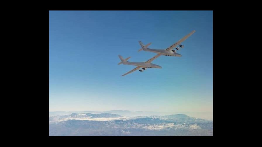 El avión más grande del mundo vuela casi dos horas a 4,500 metros El avión más grande del mundo vuela casi dos horas a 4,500 metros