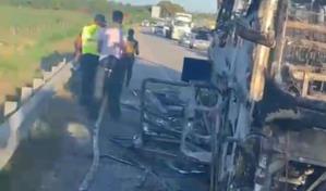 Video | Vehículo se incendia en la autovía El Coral