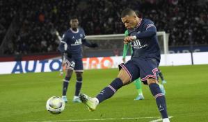 Otra vez gracias a Mbappé, PSG remonta y gana