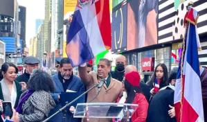 Dominicanos celebran el 178 aniversario de la independencia en Times Square