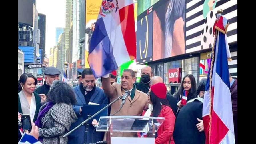 Dominicanos celebran el 178 aniversario de la independencia en Times Square