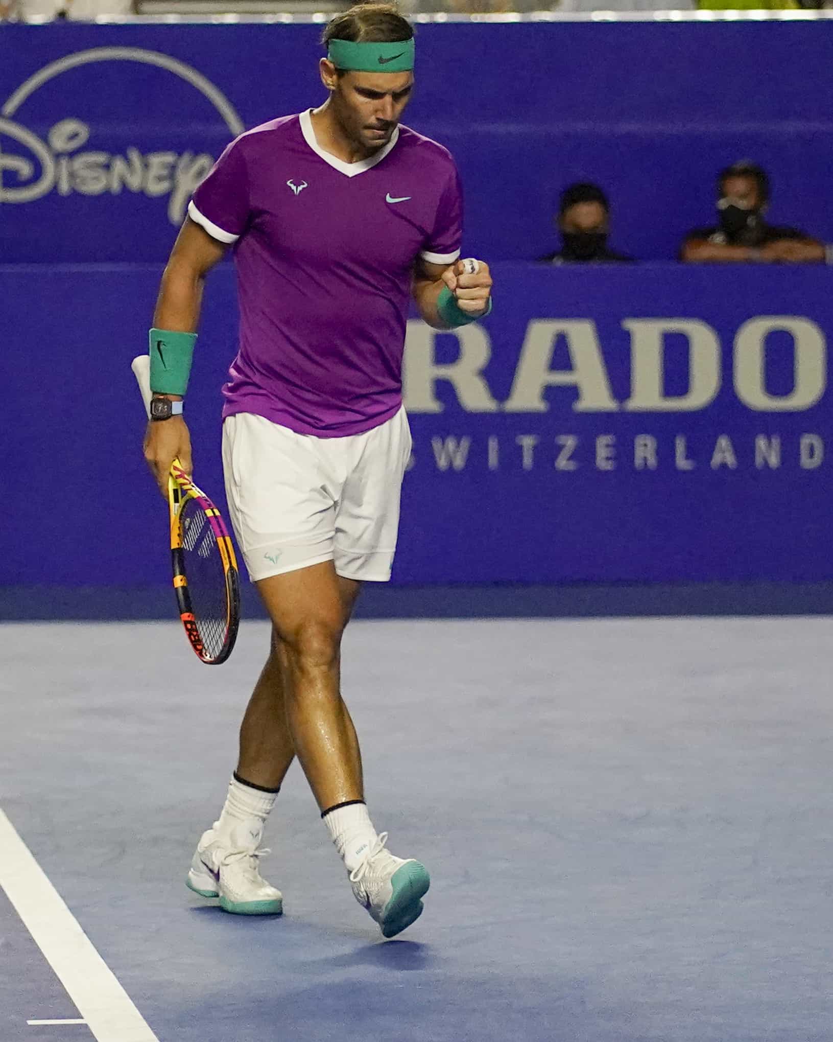 Rafael Nadal reacciona luego de un punto en el Abierto de Acapulco, que ganó el sábado 26 de febrero del 2022.