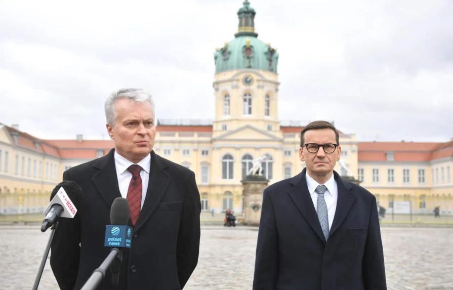 Alemania, Polonia y Lituania exigen a Rusia su inmediata retirada de Ucrania