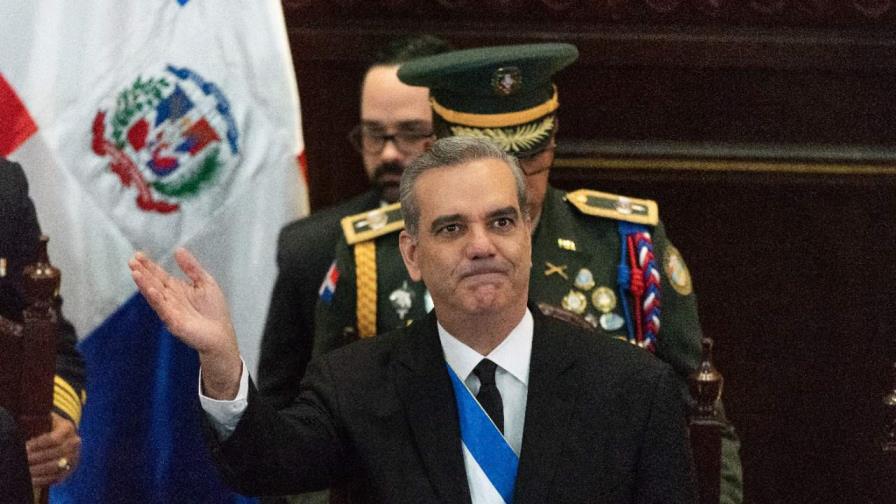 Luis Abinader cita 456 obras deportivas reparadas en el 2021