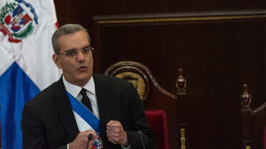 El presidente priorizó la economía, obras públicas y salud en su discurso