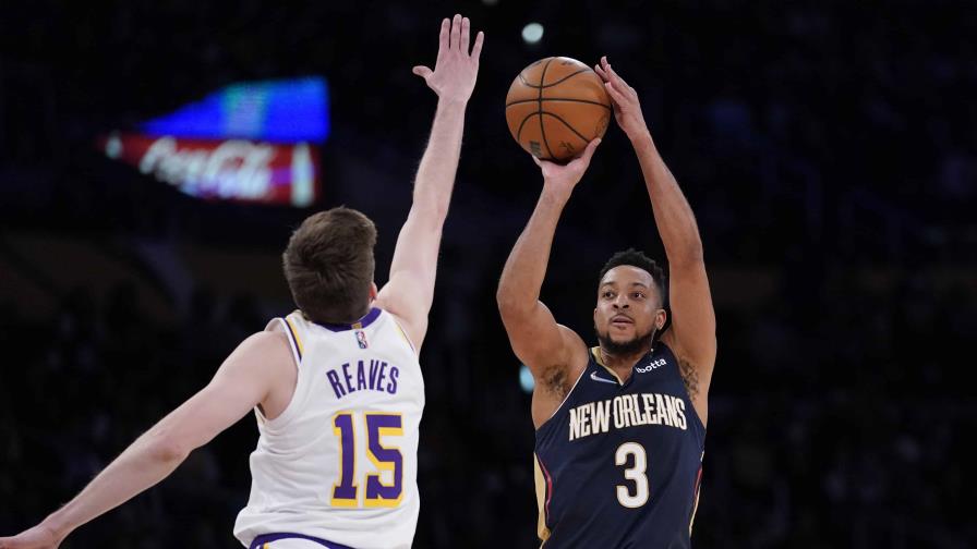 McCollum y los Pelicans aplastan a unos apagados Lakers