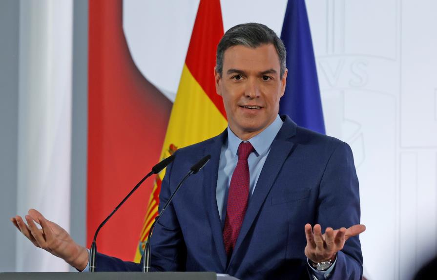 Sánchez anuncia la regularización de todos los ucranianos que viven en España