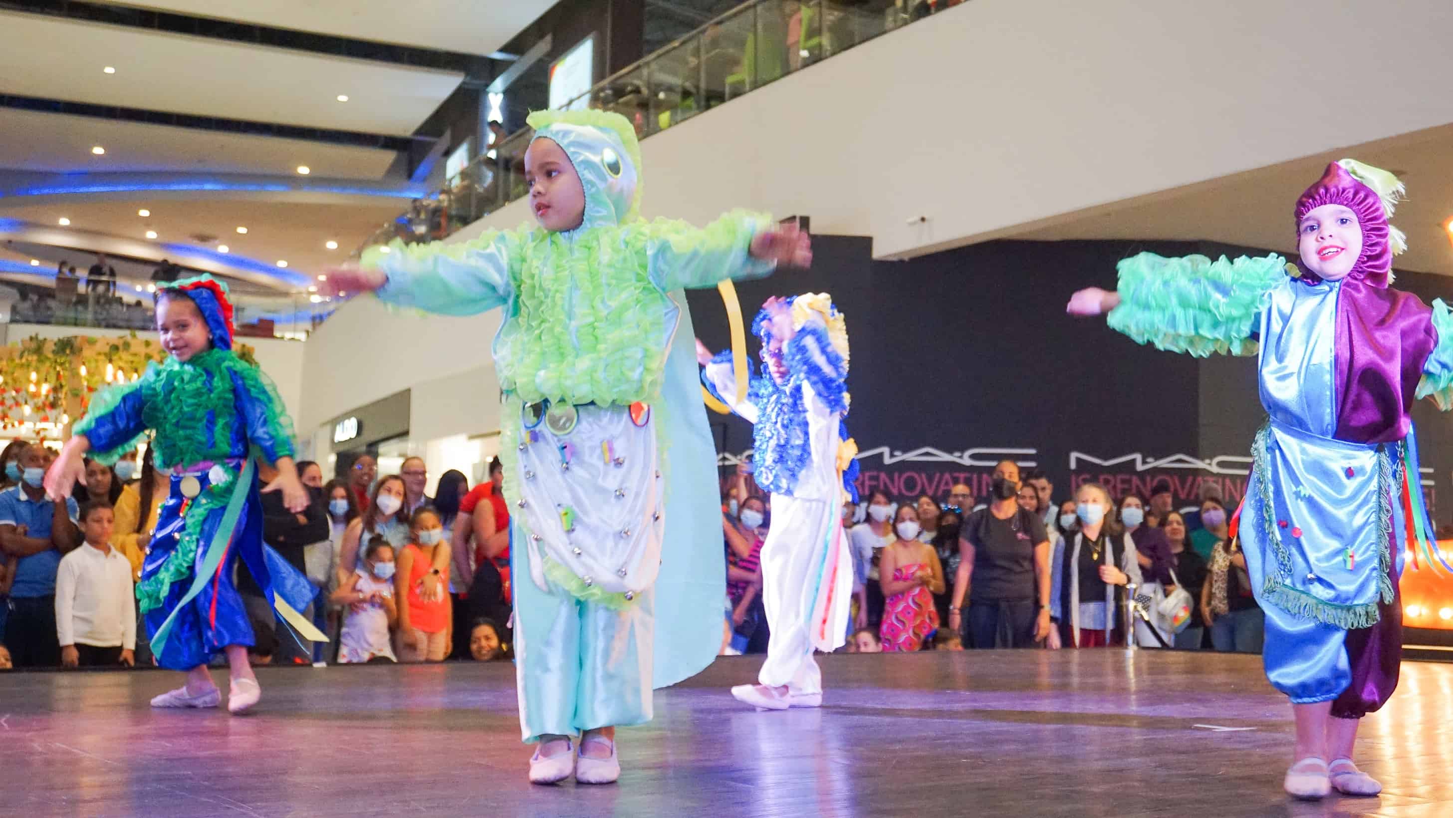 Incluyeron una muestra del Carnaval Dominicano