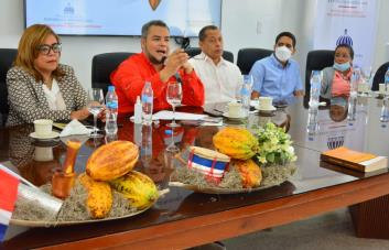 Feda impulsará producción de cacao y chocolate en la República Dominicana