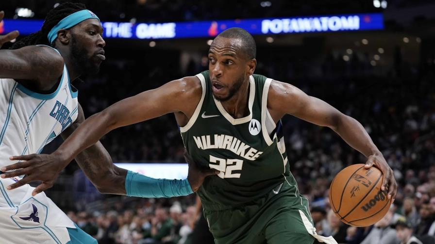 VÍDEO | Bucks doblegan a Hornets; Antetokounmpo anota 26