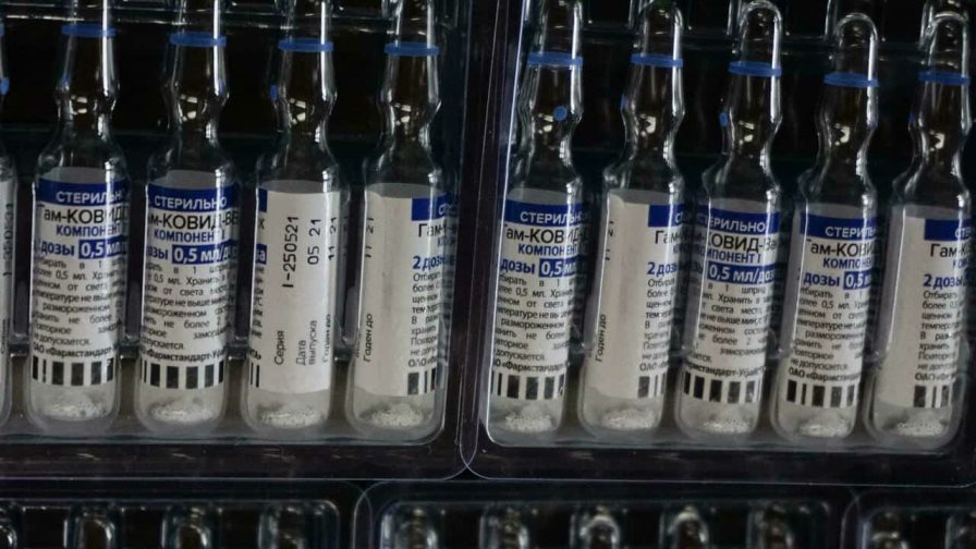 Gobierno de Guatemala culpa antivacunas vencimiento de un millón dosis Sputnik V