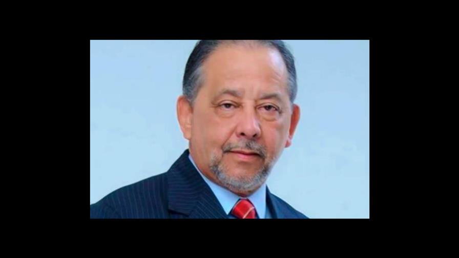 Presidente Abinader felicita a Huchi Lora por el 25 aniversario de El Día