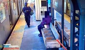 Hombre golpea en la cara a una mujer con una funda llena de excremento en tren de NY