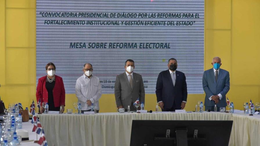 JCE da prórroga a partidos para recepción de opiniones sobre propuesta de reforma electoral