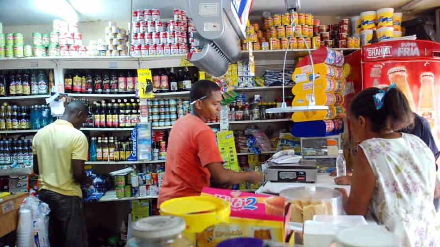 Pro Consumidor y comerciantes acuerdan disminuir márgenes de ganancias en productos canasta básica Pro Consumidor y comerciantes acuerdan disminuir márgenes de ganancias en productos canasta básica