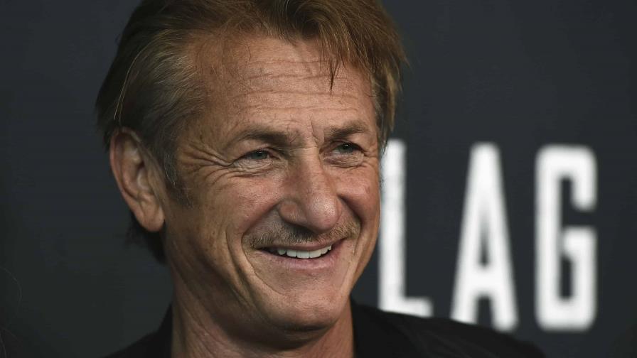 Sean Penn se marcha de Ucrania junto a refugiados