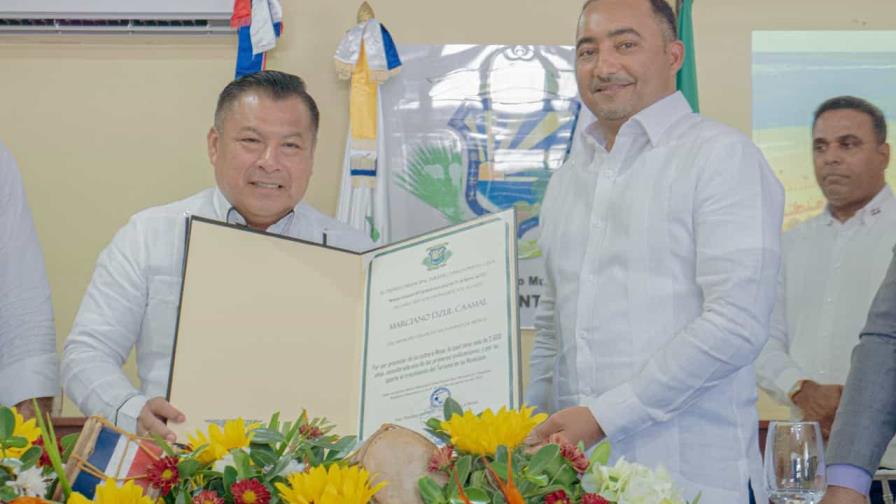 Firman acuerdo de hermanamiento entre Tulum y el distrito municipal de Verón Punta Cana