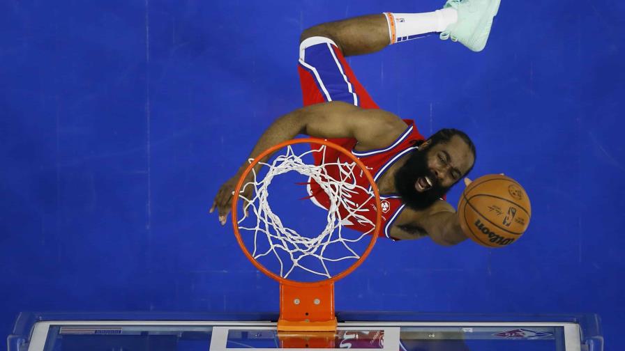VÍDEO | James Harden brilla en su debut en casa con Sixers VÍDEO | James Harden brilla en su debut en casa con Sixers