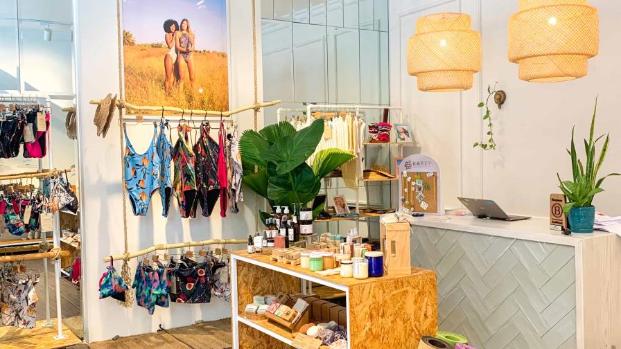 Ozeano Swimwear y Ceroplast inauguran tienda con un concepto ecoamigable