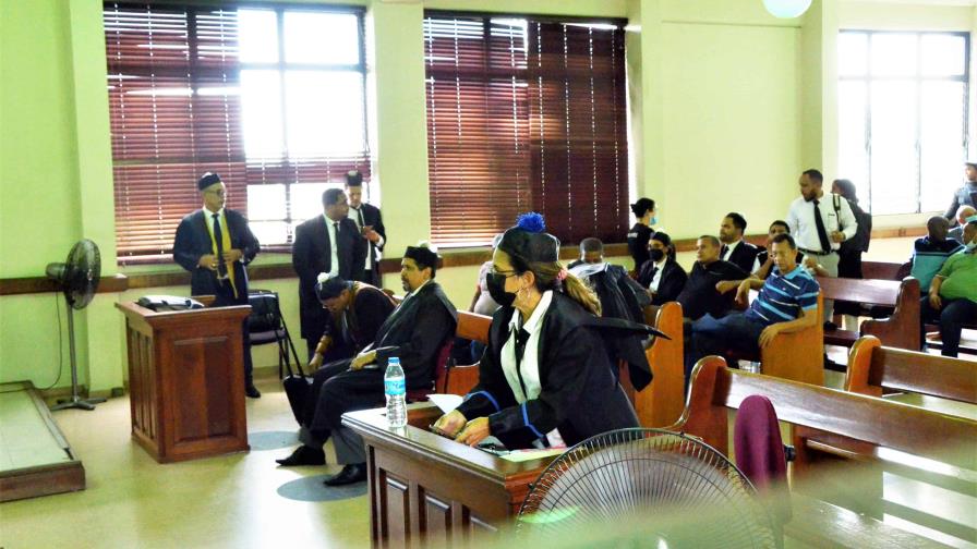 Jueza se reserva fallo sobre revisión obligatoria de coerción a 11 imputados de caso Falcón