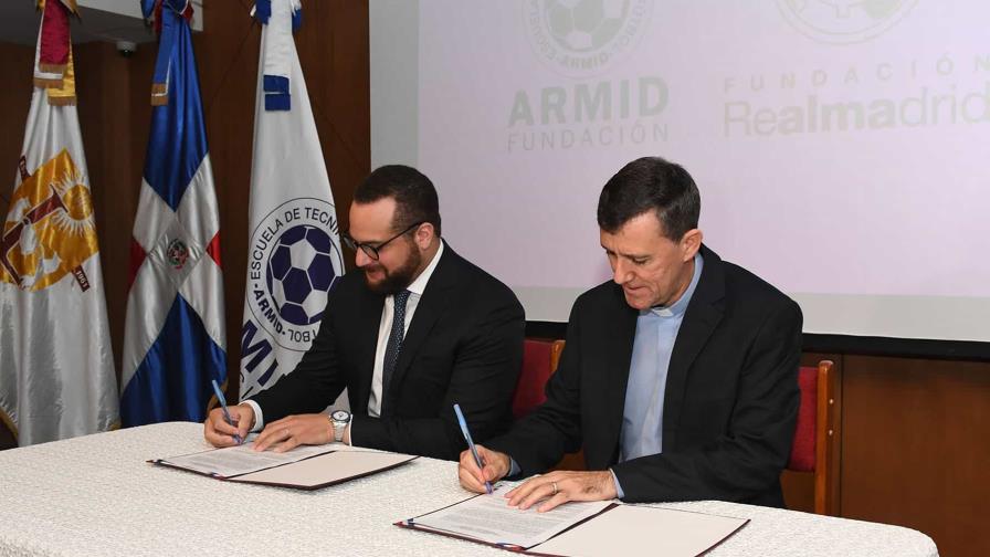 El Colegio Loyola Santo Domingo y la Fundación ARMID firman acuerdo de colaboración El Colegio Loyola Santo Domingo y la Fundación ARMID firman acuerdo de colaboración