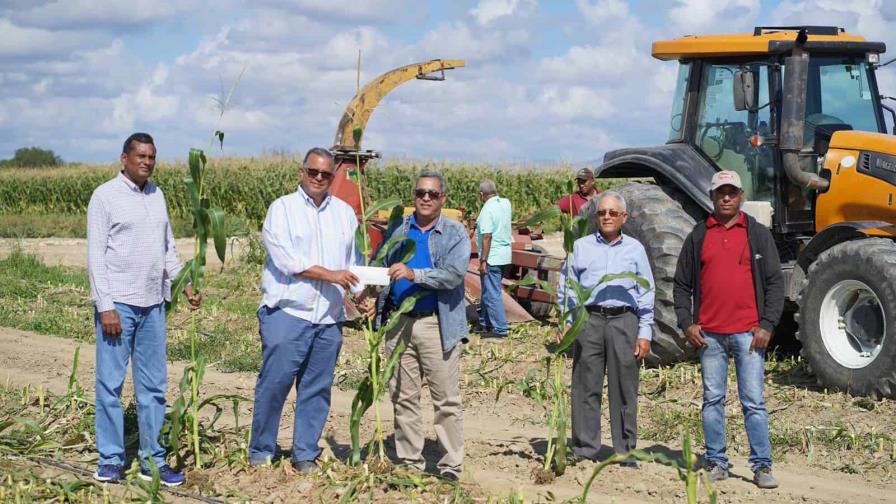 Conaleche entrega ayuda económica a ganaderos del Sur para enfrentar sequía Conaleche entrega ayuda económica a ganaderos del Sur para enfrentar sequía