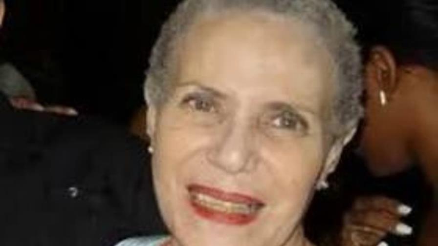 Familia de la bailarina Patricia Ascuasiati habla de su estado de salud