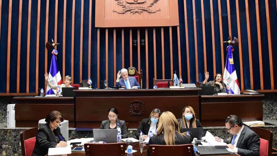 Senado manda a estudio proyectos de ley de hidrocarburos, contrataciones y fideicomiso Senado manda a estudio proyectos de ley de hidrocarburos, contrataciones y fideicomiso