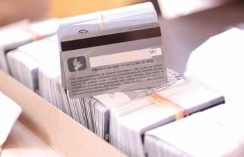 Adess y Supérate reiteran entrega de nuevas tarjetas es con previa convocatoria