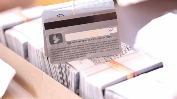 Adess y Supérate reiteran entrega de nuevas tarjetas es con previa convocatoria