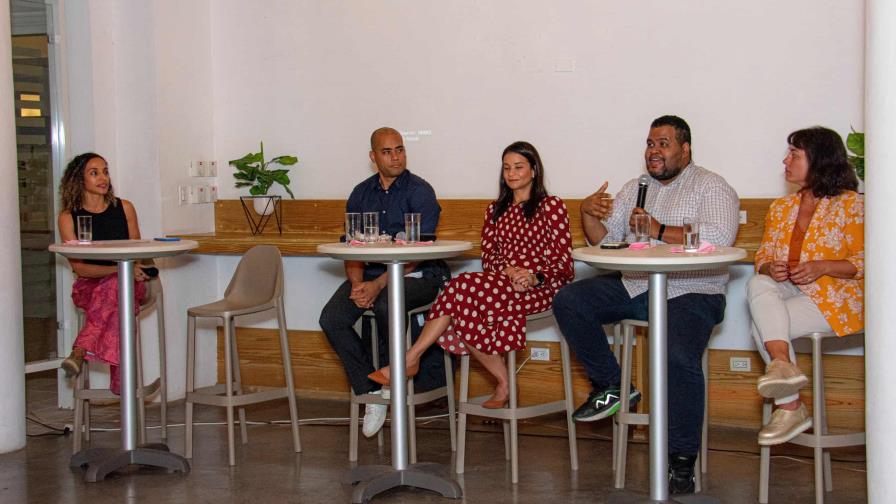 Asociación Dominicana de Egresados de Francia realiza panel Asociación Dominicana de Egresados de Francia realiza panel