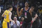 VÍDEO | Clippers arrollan a Lakers y completan su barrida