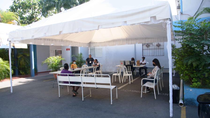 Asistencia a centros de vacunación contra Covid en Santo Domingo es casi nula
