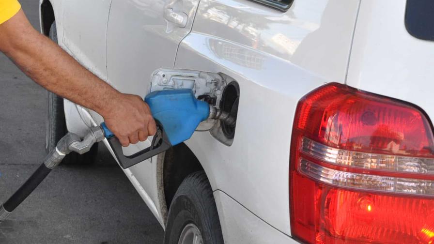 Combustibles aumentan entre RD$4 y RD$6; la gasolina premium se acerca a los 300 pesos