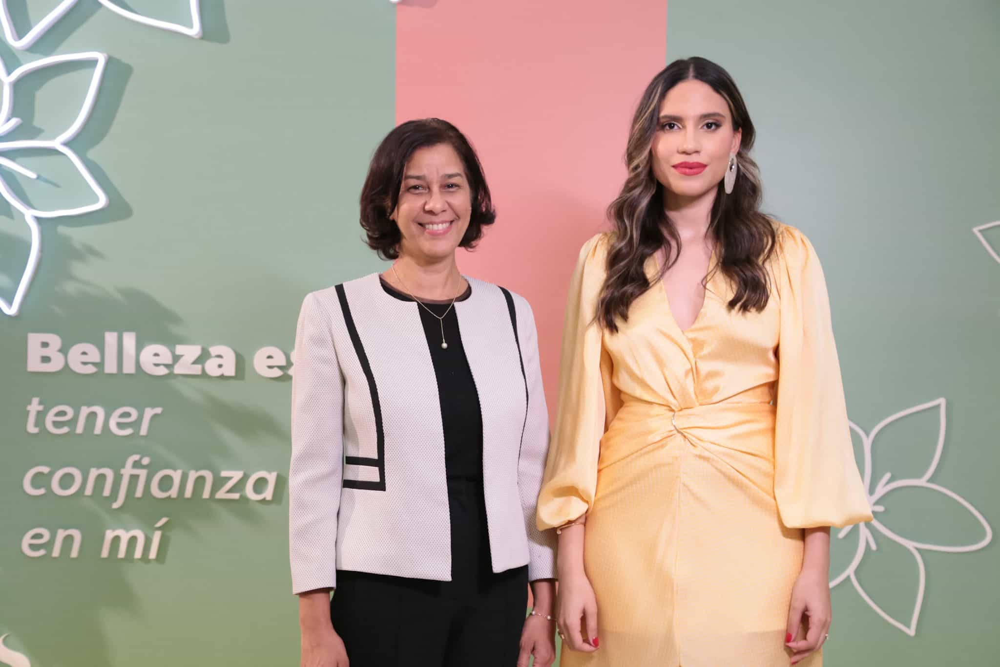 Berenice Méndez y Katherine Collado.