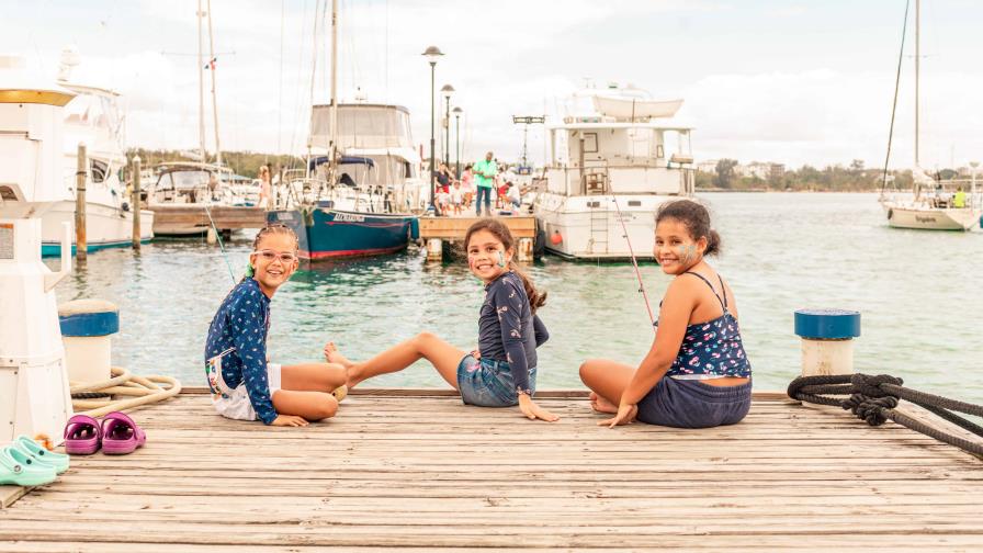 Torneo de pesca infantil organizado por el Club Náutico de Santo Domingo