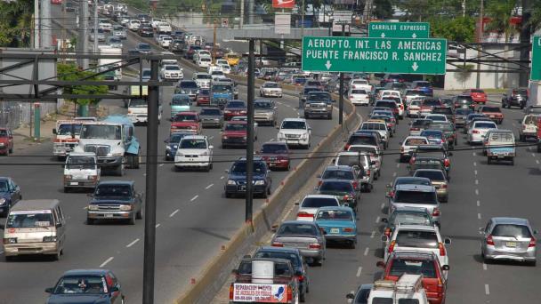 Las medidas que están aplicando los dominicanos para ahorrar combustible
