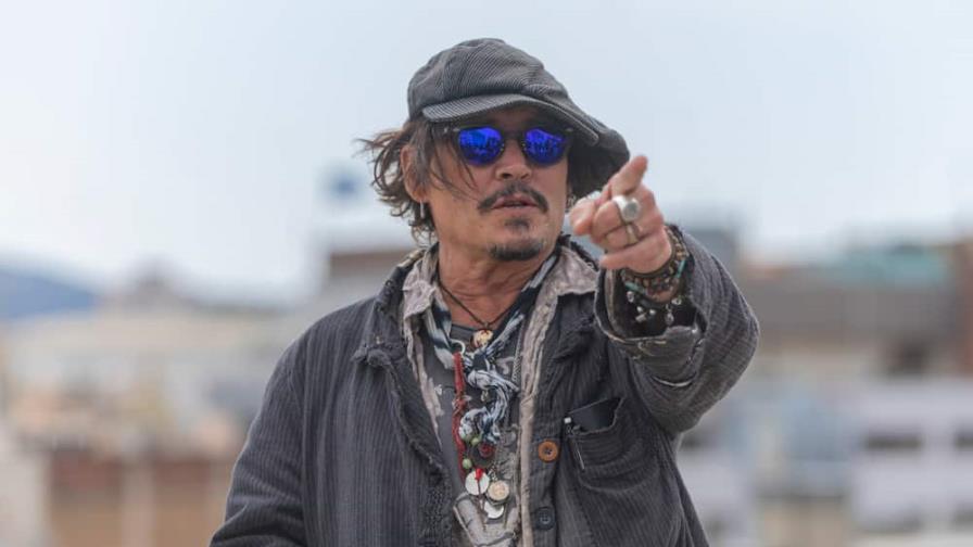 Johnny Depp contrata a un equipo de abogados
