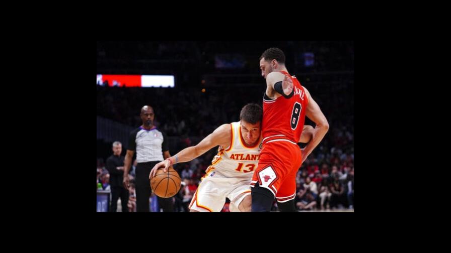Hawks reaccionan al final y vencen a Bulls Hawks reaccionan al final y vencen a Bulls