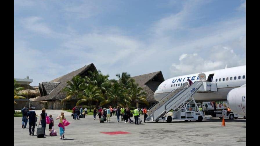 Despega el primer vuelo humanitario con ucranianos varados en el país