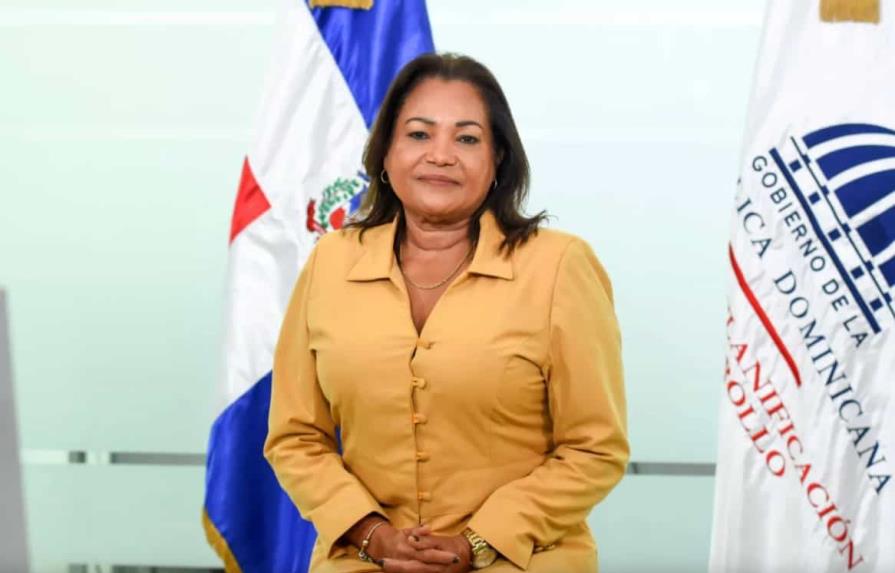 Gobernadora de Santo Domingo afirma trabajan en solucionar problemas técnicos con tarjeta Supérate