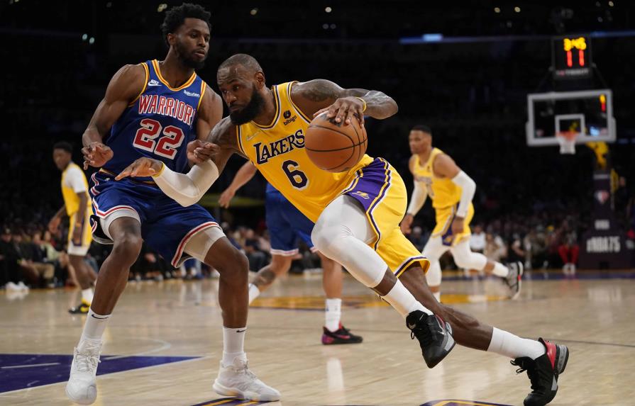 VÍDEO | La gran noche de LeBron James en victoria de los Lakers