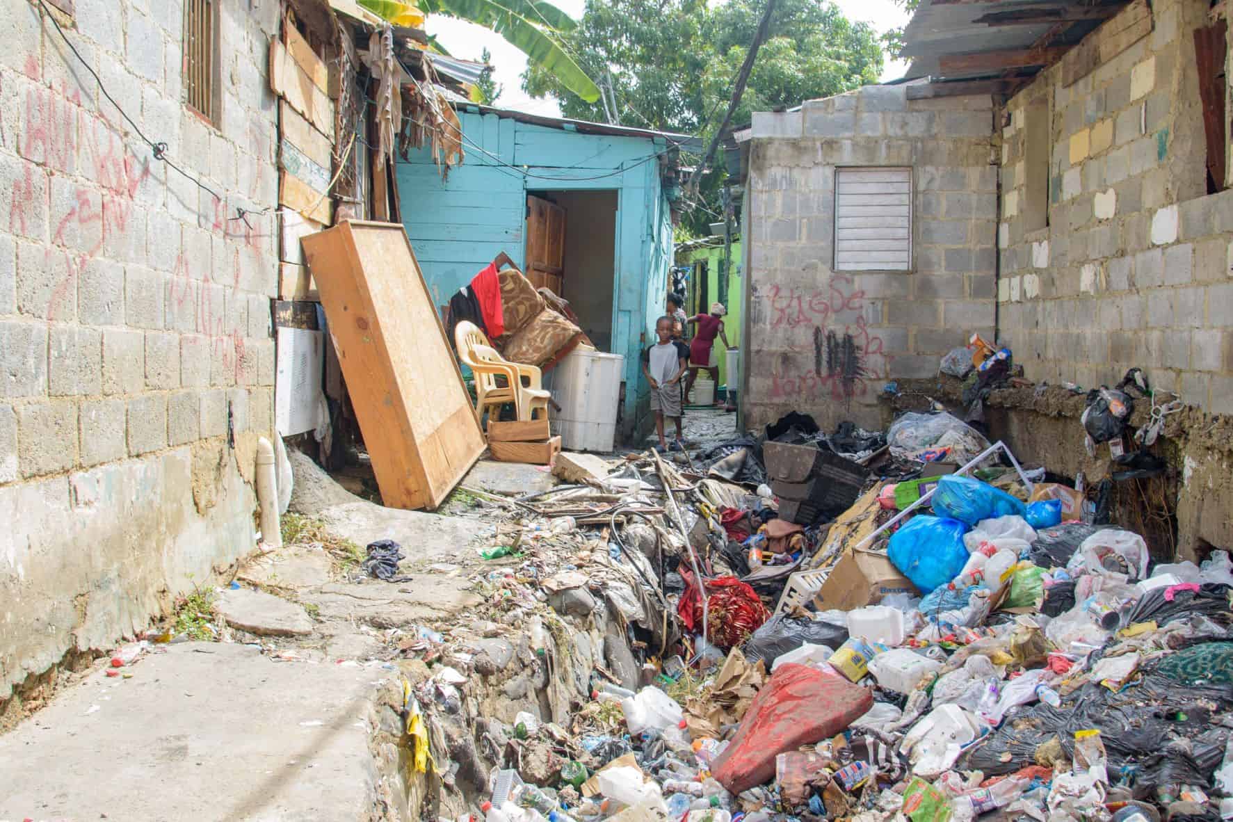 Las 20 familias perdieron casi todo.