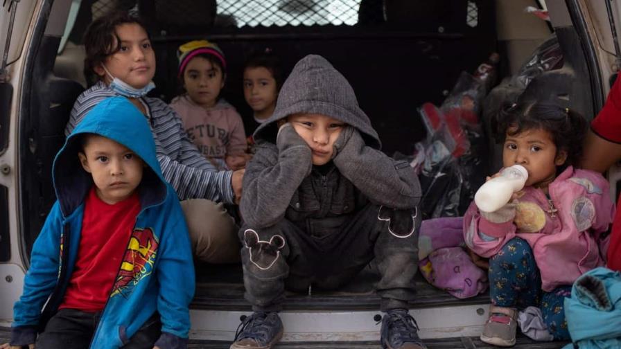 EEUU brinda a niños migrantes abandonados una vía para residencia permanente