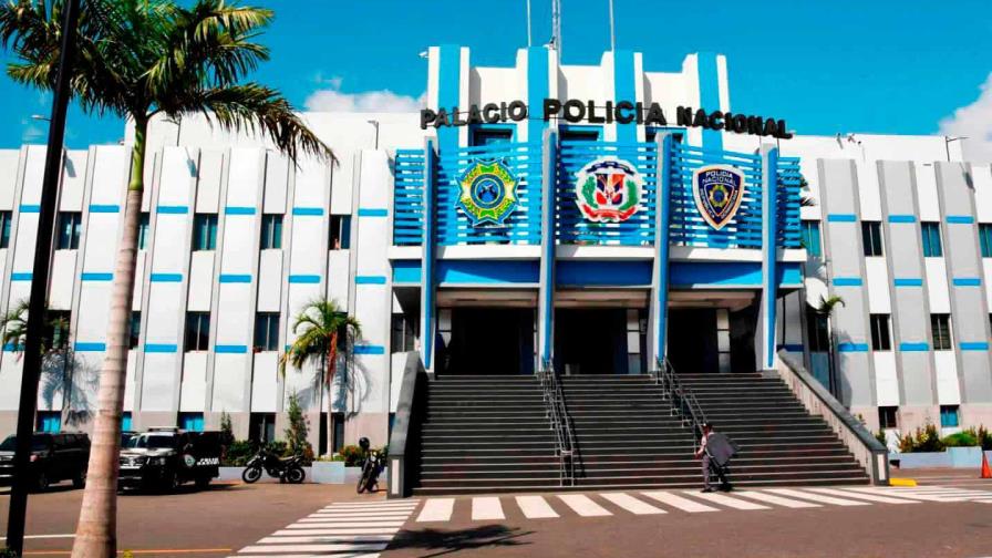 Policía investiga caso de joven herido por raso de la institución en San Cristóbal