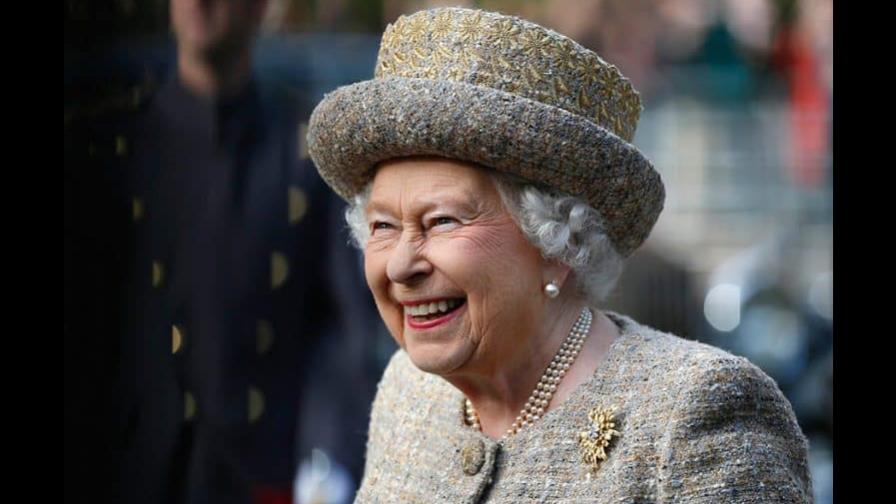 Adiós palacio de Buckingham, la reina Isabel II se queda a vivir en el castillo de Windsor